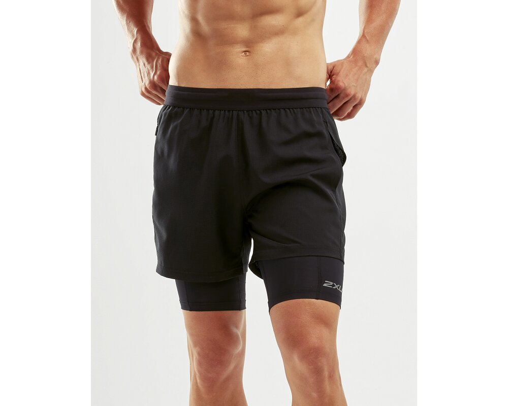 2XU xVent 5 Inch 2 in 1 Compression Shorts men black BEZECKEPOTREBY.sk